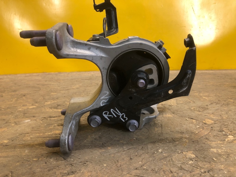 Подушка АКПП RAV4 18- Подушка АКПП RAV4 18-