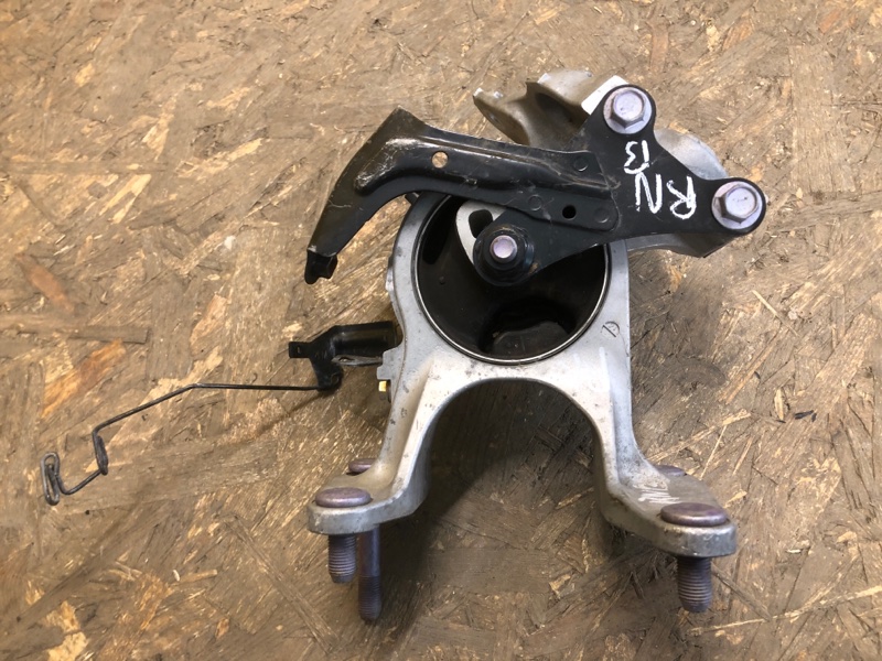 Подушка АКПП RAV4 18- Подушка АКПП RAV4 18-