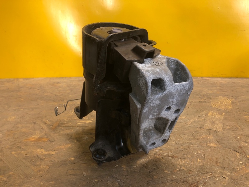 Подушка двигателя TOYOTA RAV4 18-