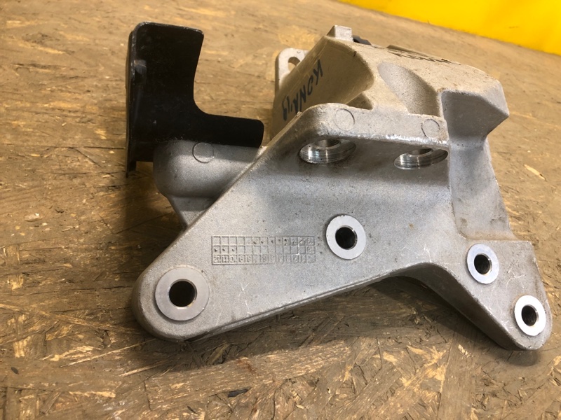 Кронштейн двигателя HYUNDAI KONA OS 17-23