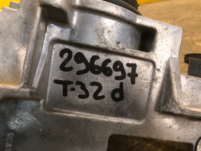 Подушка двигателя X-TRAIL/ROGUE T32 13-20