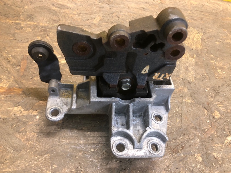 Подушка двигателя X-TRAIL/ROGUE T32 13-20