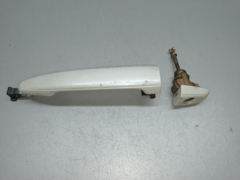 Ручка двери наружная передняя левая TOYOTA AVALON 05-12 2005 GSX30 3.5 2GR-FE 69211-AE020-A4 Б/У