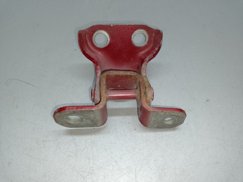 Петля двери нижняя передняя правая LEXUS IS250/350 05-13 Б/У