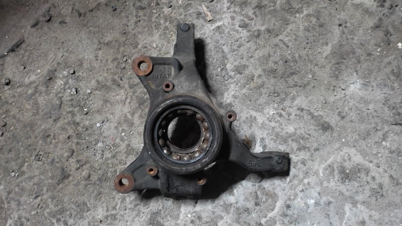 Кулак поворотный передний левый CAMRY 30 02-06 2004 ACV30 2.4 2AZFE