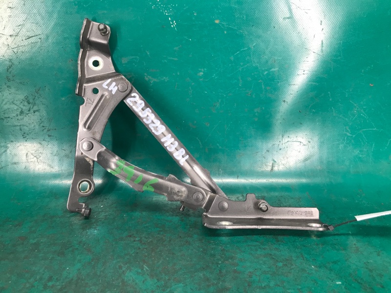 Петля крышки багажника левая MAZDA 3 BL 09-13 2010 2.0 LF BBM4-52-720A Б/У