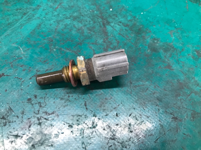 Датчик температуры охлаждающей жидкости MAZDA 3 BL 09-13 2010 2.0 LF B593-18-840A Б/У