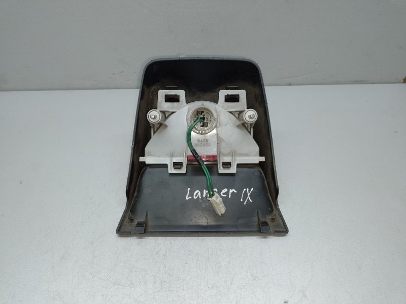 Стоп-сигнал LANCER IX 9 03-07