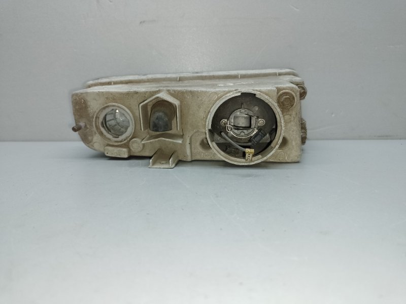 Указатель поворота передний левый LEXUS LX470 98-07