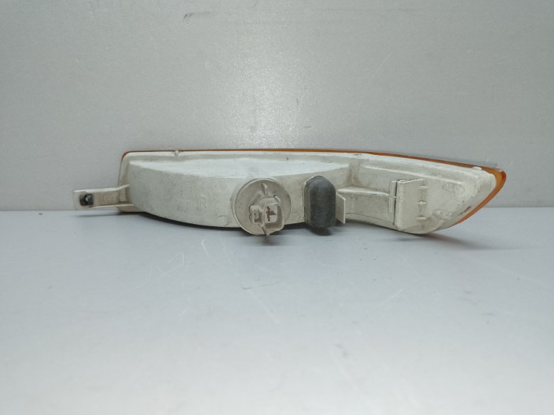 Указатель поворота правый COROLLA E100 91-95