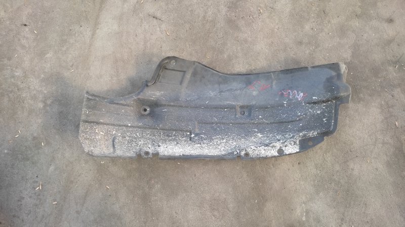 Подкрылок передний правый CX-7 06-12