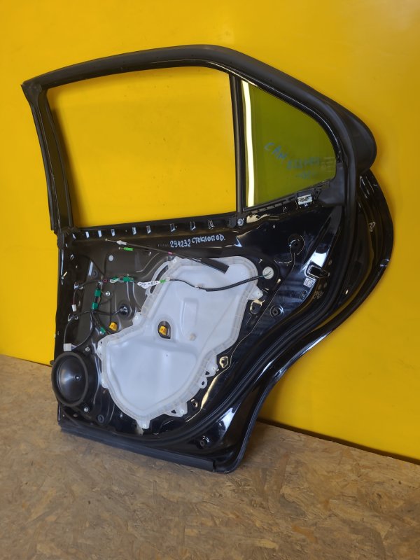 Дверь задняя правая CAMRY 70 17- Дверь задняя правая CAMRY 70 17-