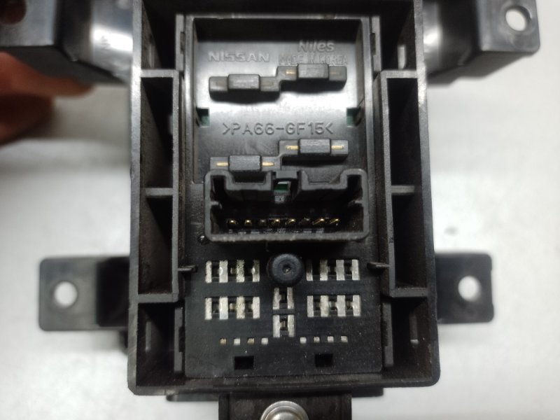 Кнопка стояночного тормоза NISSAN LEAF 10-17