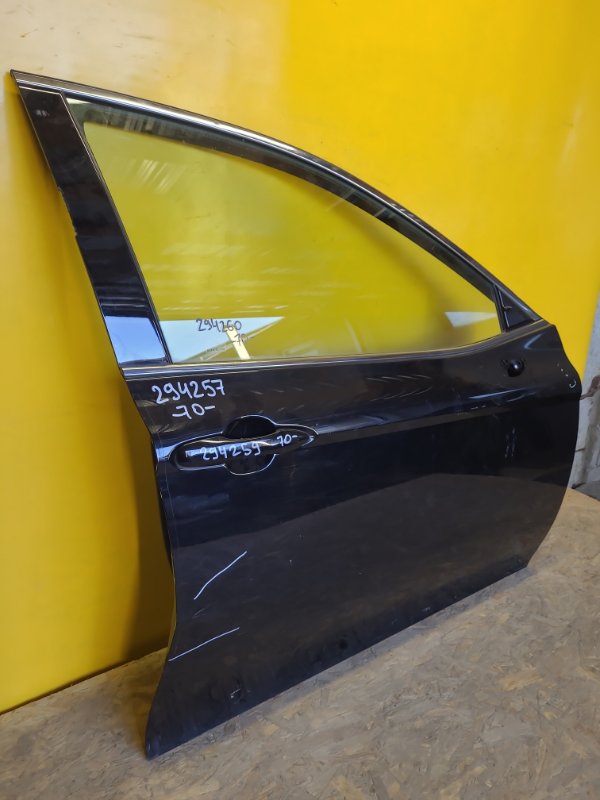 Дверь передняя правая CAMRY 70 17- Дверь передняя правая CAMRY 70 17-