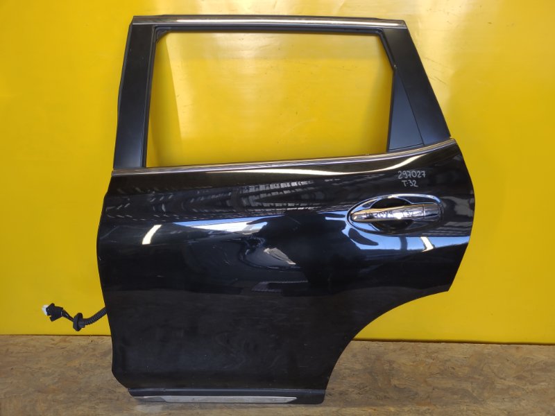 Дверь задняя левая NISSAN X-TRAIL/ROGUE T32 13-20 82101-4BA0A Б/У