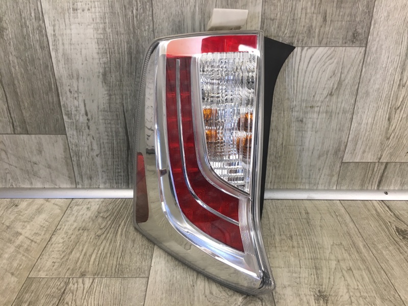 Фонарь наружный правый TOYOTA PRIUS - 30 09-17 ZVW30 1.8 2ZRFXE Фонарь наружный правый TOYOTA PRIUS - 30 09-17 ZVW30 1.8 2ZRFXE