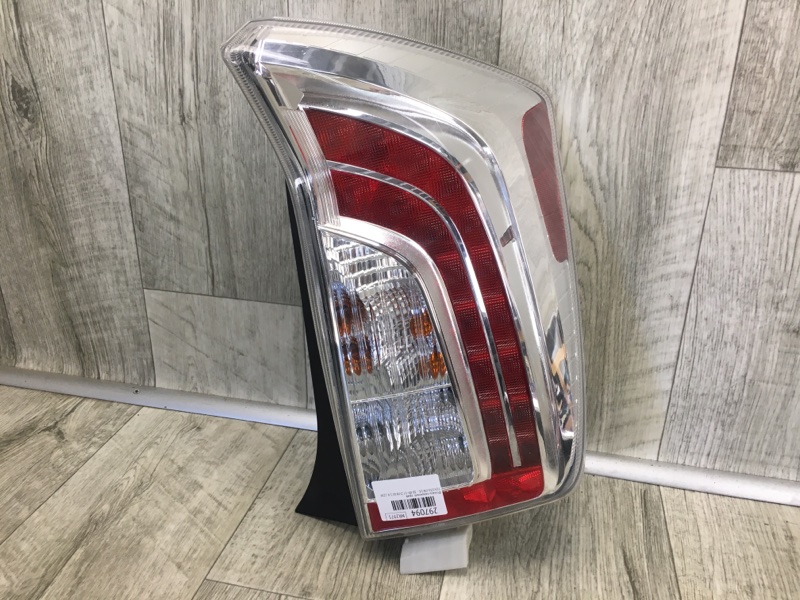 Запчасть фонарь наружный правый TOYOTA PRIUS - 30 09-17 2013 ZVW30 1.8 2ZRFXE 8155147190 Б/У Фонарь наружный правый TOYOTA PRIUS - 30 09-17 2013 ZVW30 1.8 2ZRFXE 8155147190 Б/У