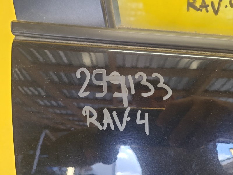 Дверь передняя правая RAV4 18- Дверь передняя правая RAV4 18-