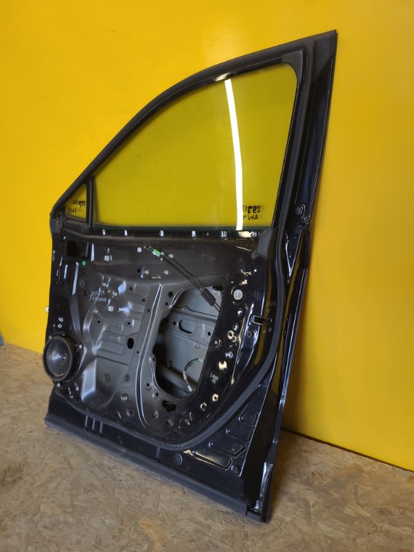 Дверь передняя правая RAV4 18- Дверь передняя правая RAV4 18-