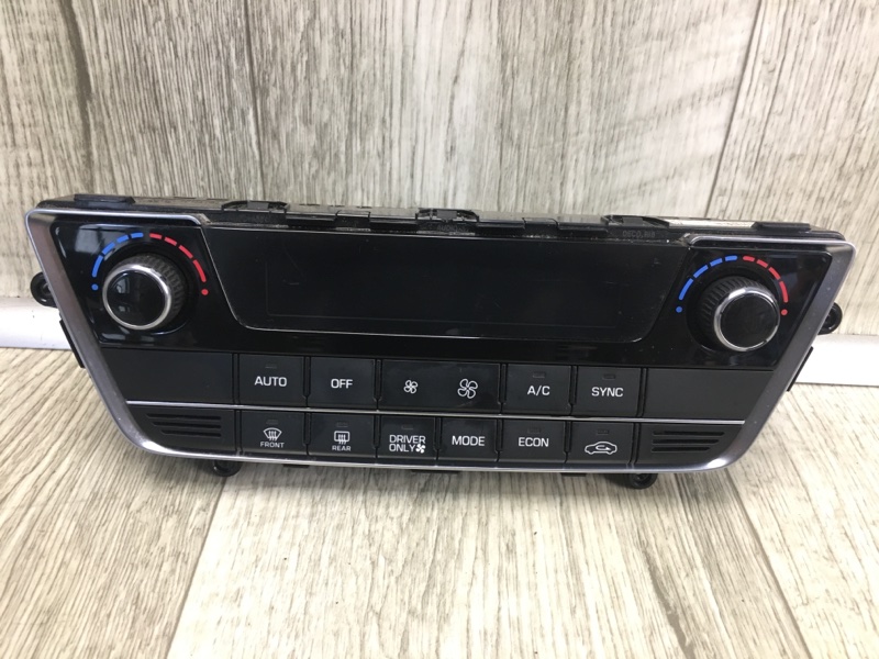 Запчасть блок управления печкой HYUNDAI SONATA LF 2014- 2016 LF 2.0 G4NG 97250E6240GU Б/У Блок управления печкой HYUNDAI SONATA LF 2014- 2016 LF 2.0 G4NG 97250E6240GU Б/У