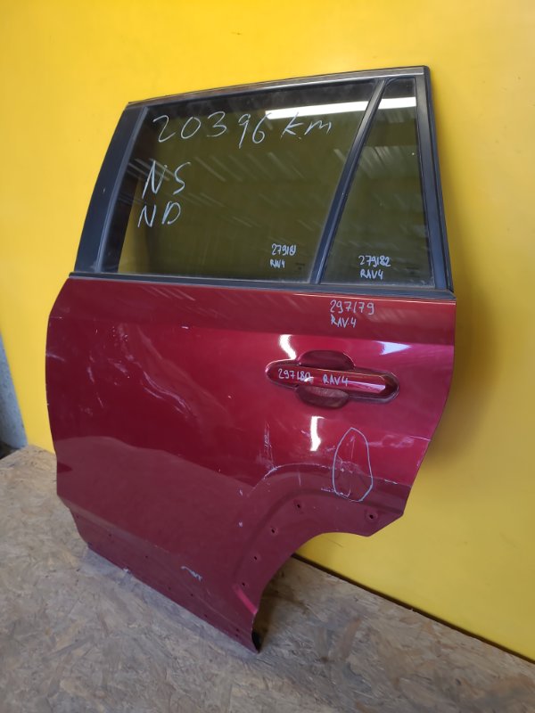 Дверь задняя левая RAV4 18- Дверь задняя левая RAV4 18-