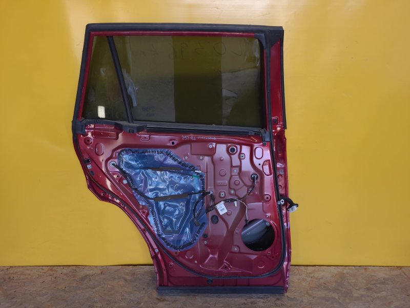 Дверь задняя левая RAV4 18- Дверь задняя левая RAV4 18-