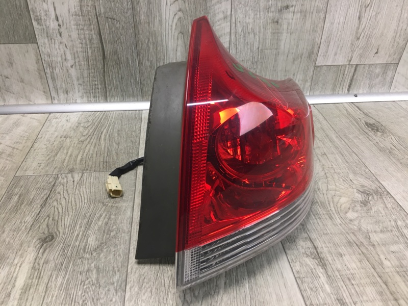 Фонарь наружный правый VENZA 09-16 2009 3.5 2GR-FE Фонарь наружный правый VENZA 09-16 2009 3.5 2GR-FE