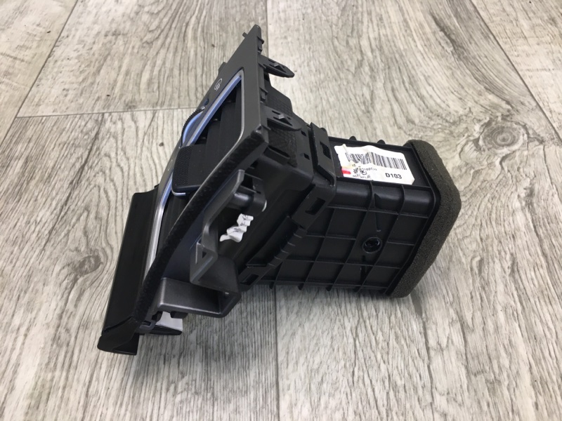 Дефлектор воздушный левый NIRO 16- 2017 1.6 G4LE