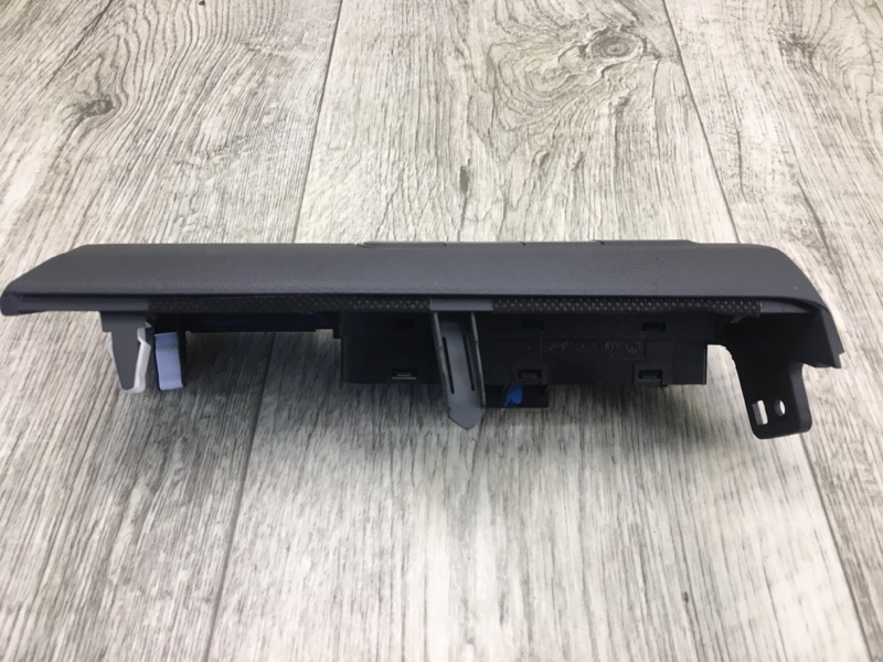 Блок кнопок торпедо KIA NIRO 16- 1.6 G4LE