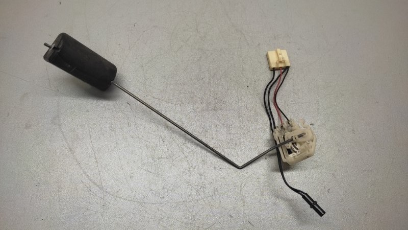 Датчик уровня топлива MITSUBISHI LANCER X 10 07-15 1718A044 Б/У