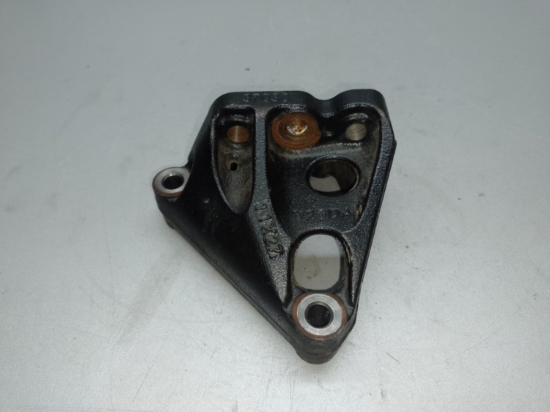 Кронштейн двигателя правый TOYOTA PRIUS - 30 09-17