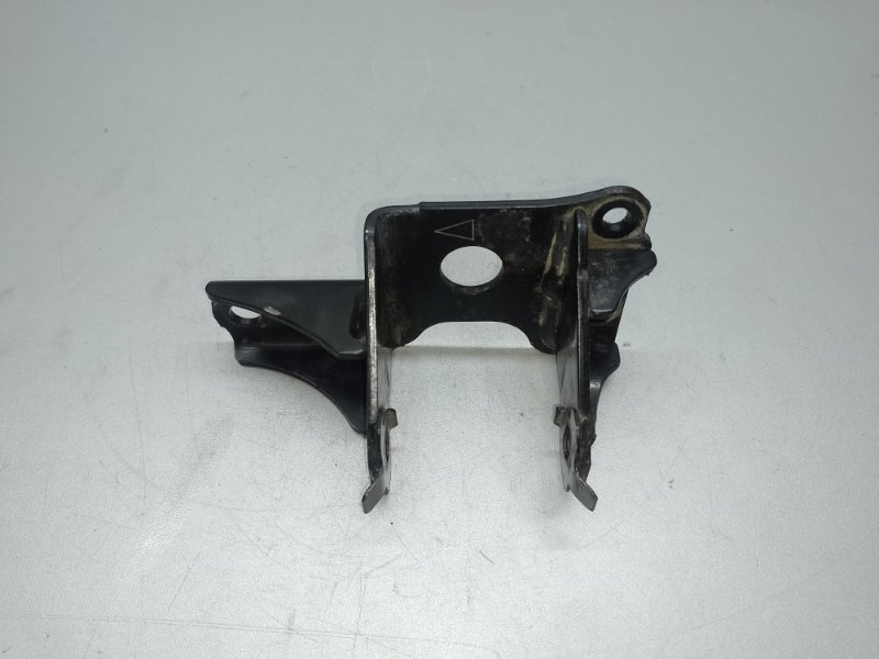 Кронштейн двигателя левый TOYOTA PRIUS - 30 09-17