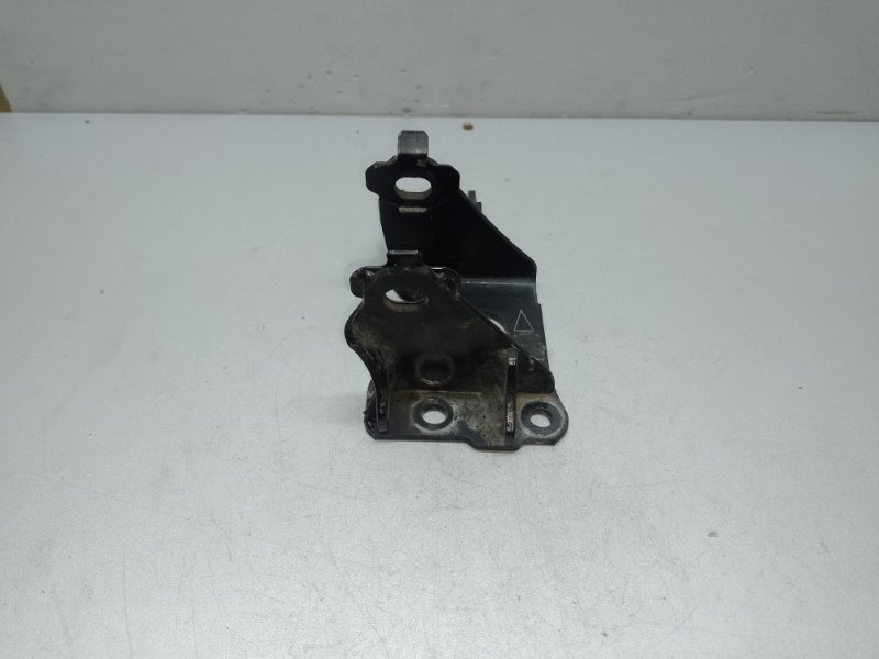 Кронштейн двигателя левый PRIUS - 30 09-17