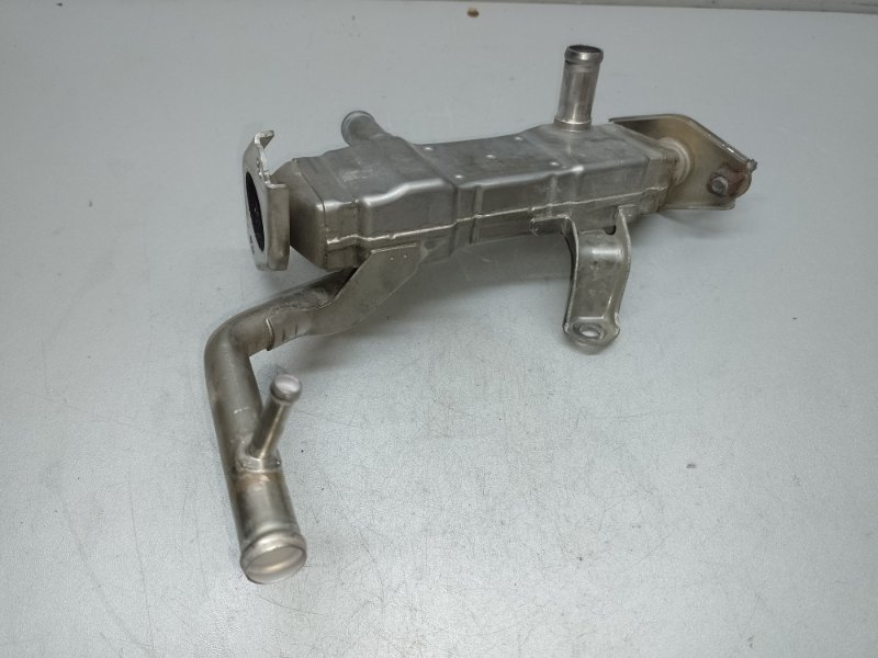 Радиатор системы EGR TOYOTA PRIUS - 30 09-17 25601-37010 Б/У