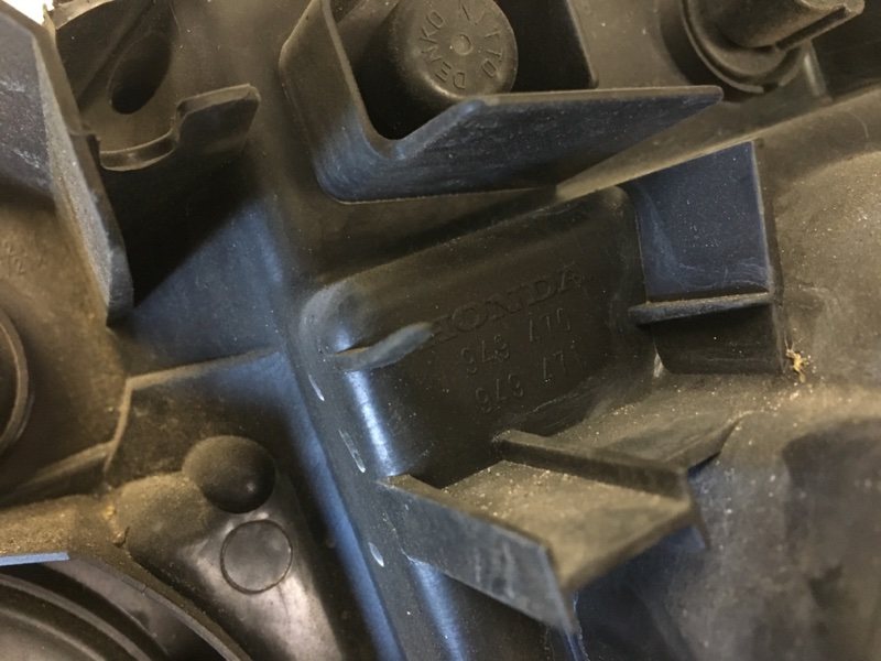 Фара правая MDX (YD2) 06-13 2007 YD2 3.7 J37A1 Фара правая MDX (YD2) 06-13 2007 YD2 3.7 J37A1