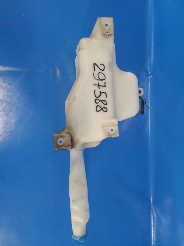 Бачок омывателя SUZUKI SX4 06-13 2008 2.0 J20A 38450-80J10 Б/У