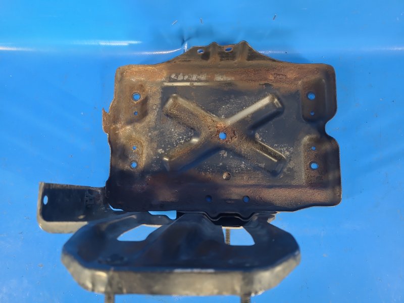 Полка аккумулятора SX4 06-13 2008 2.0 J20A