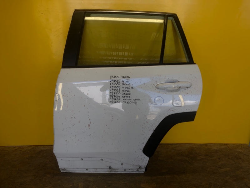 Запчасть дверь задняя левая TOYOTA RAV4 18- 6700442190 Б/У Дверь задняя левая TOYOTA RAV4 18- 6700442190 Б/У