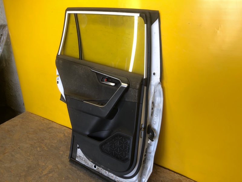 Дверь задняя левая RAV4 18- Дверь задняя левая RAV4 18-