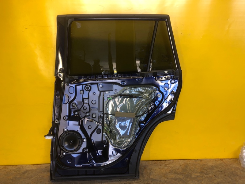 Дверь задняя правая RAV4 18- Дверь задняя правая RAV4 18-