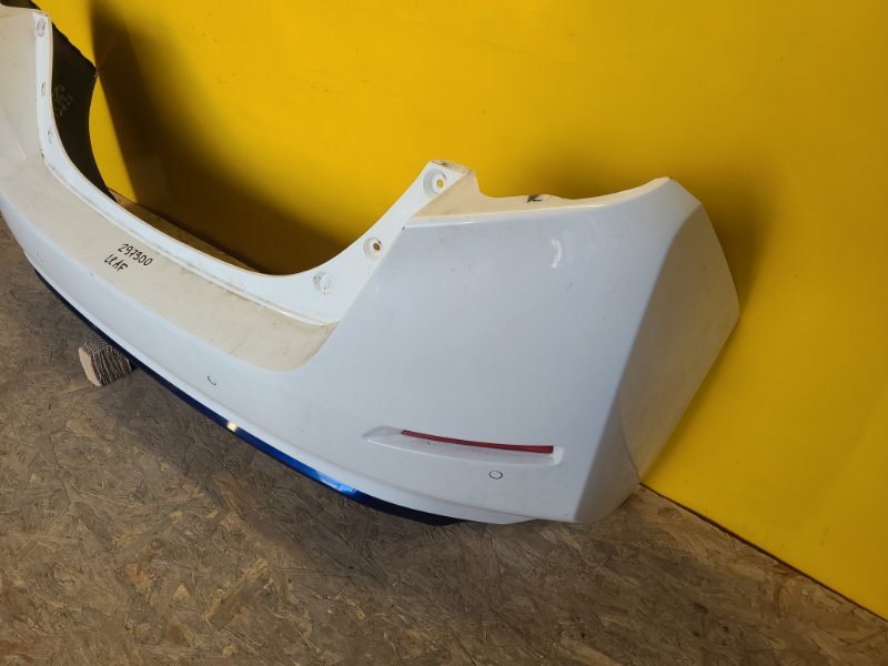 Бампер задний NISSAN LEAF 18-