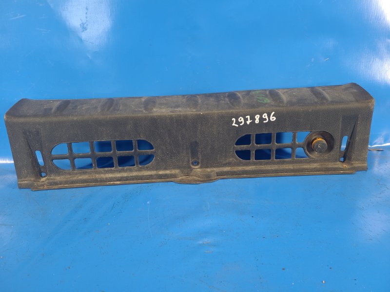 Накладка панели багажника внутренняя MINI COOPER S R57 09-15 2011 R57 1.6 ЕP6 (Prince) 51 47 9 133 688 Б/У