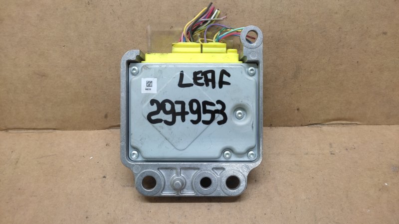 Блок управления AIRBAG NISSAN LEAF 10-17