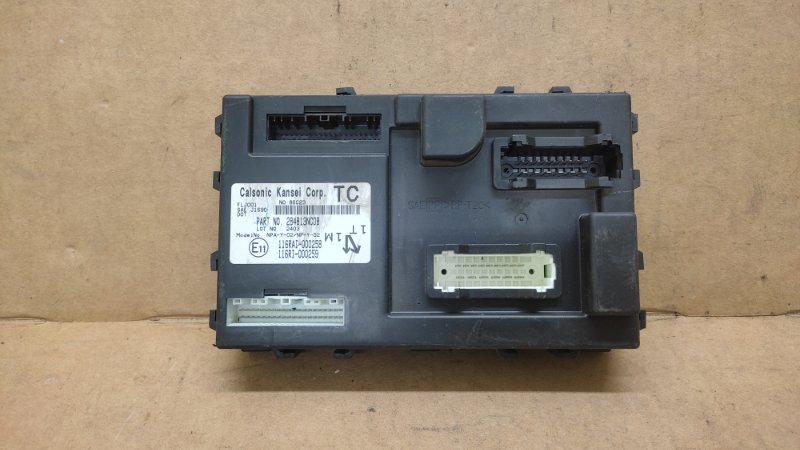 Блок комфорта NISSAN LEAF 10-17 284B1-3NC0B Б/У