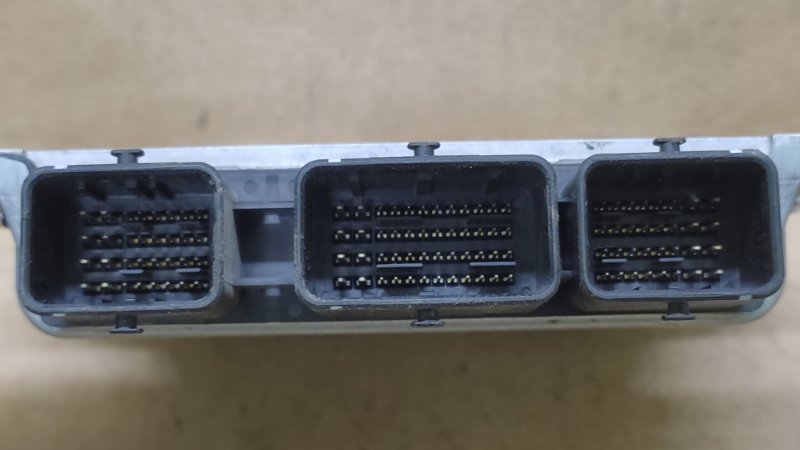 Блок управления двигателем NISSAN LEAF 10-17 Блок управления двигателем NISSAN LEAF 10-17