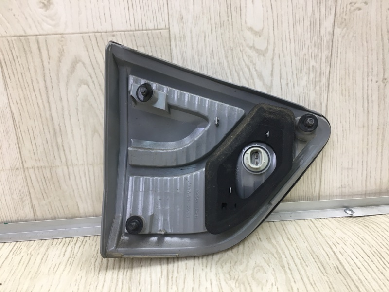 Фонарь внутренний правый PATHFINDER R52 12-21 2015 R52 3.5 VQ35DE