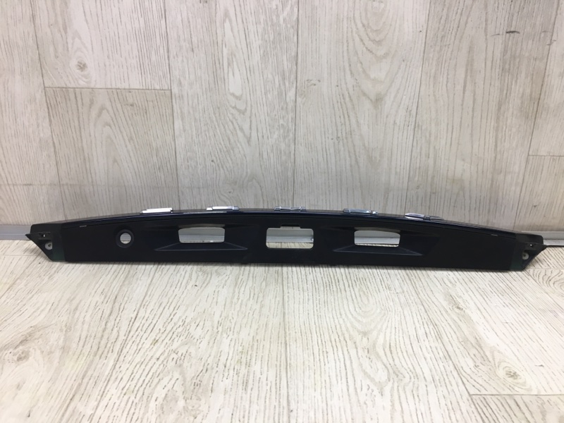 Панель подсветки номера CAMRY 70 17- 2020 GSV70 2.5 A25AFKS