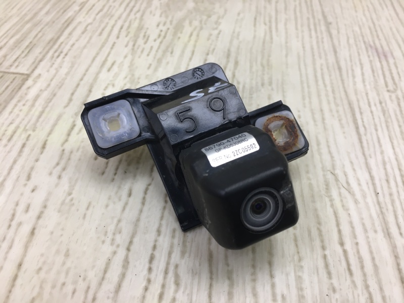 Камера заднего вида TOYOTA PRIUS - 30 09-17 2013 ZVW30 1.8 2ZRFXE 86790-47040 Б/У