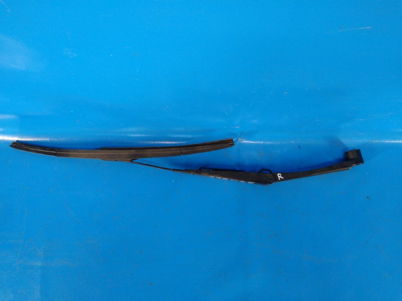 Поводок стеклоочистителя передний правый MX-5 15- 2018 ND 2.0 PE-VPS