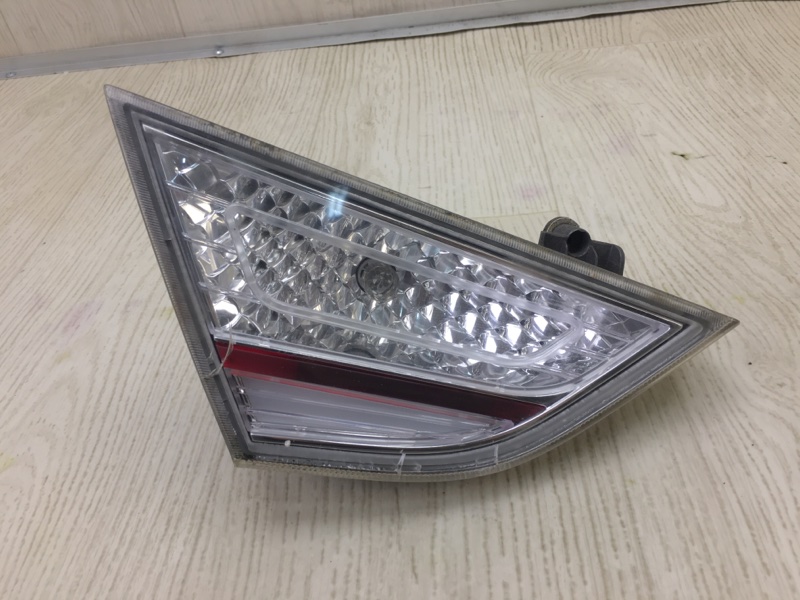 Фонарь внутренний левый HYUNDAI SONATA YF 10-14 2013 YF 2.4 G4KK 924034R000 Б/У
